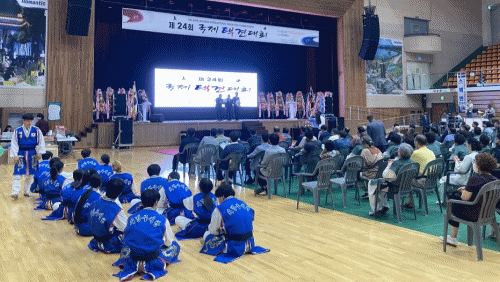 415fdf32431d49af20206290aa9b5e74_1724200614_073.gif